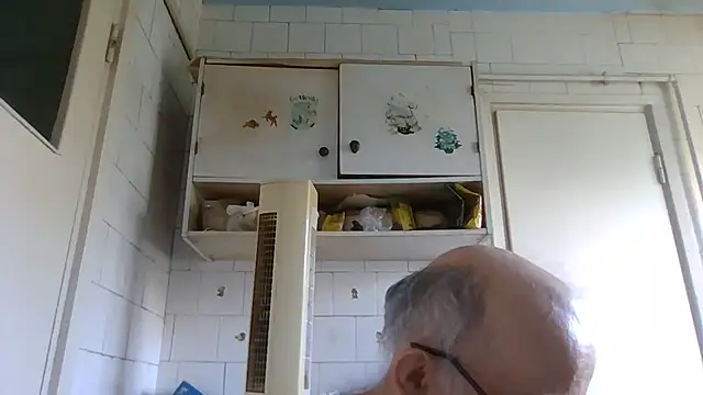 mariusica1@xh stripchat live cam model