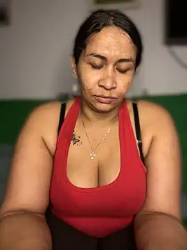 Carola-Ross stripchat live cam model