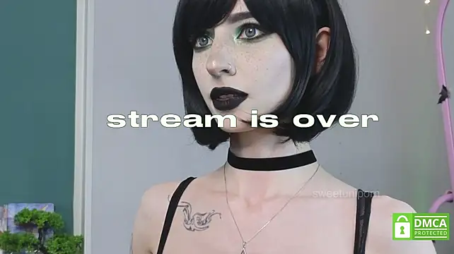sweetuniporn stripchat live cam model