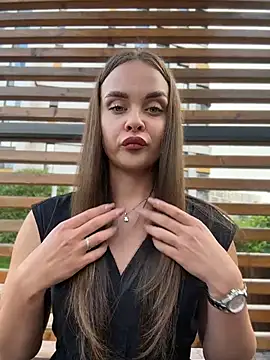 KristiRich stripchat live cam model