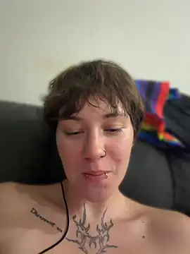 IceMur stripchat live cam model