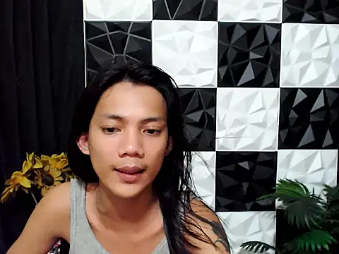 XwildCUcumberX stripchat live cam model