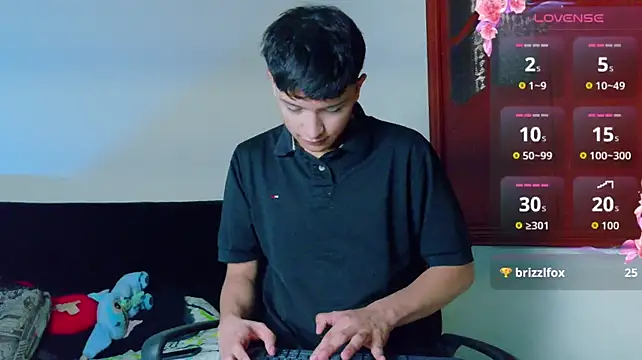 SaNti_ll stripchat live cam model