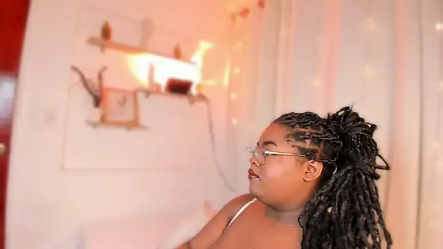 Ayanaa_Ebony_ stripchat live cam model