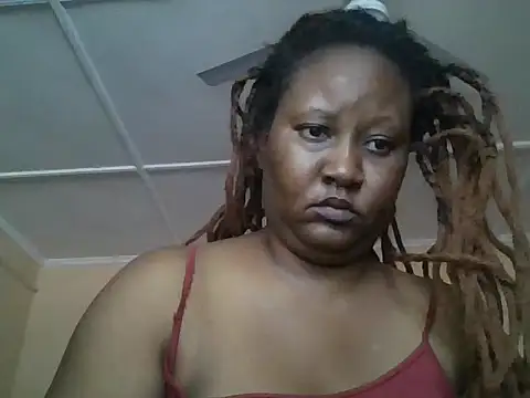 Stara3 stripchat live cam model