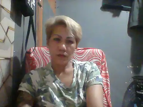 pinayheartaker stripchat live cam model