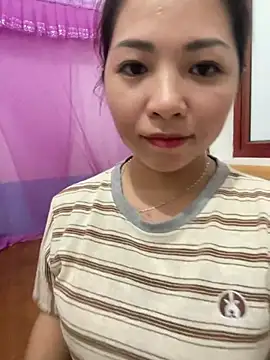 Phiea-nc94 stripchat live cam model