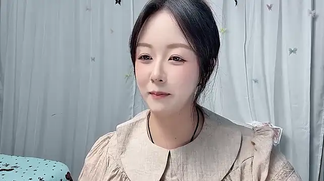 xiaomei1122 stripchat live cam model