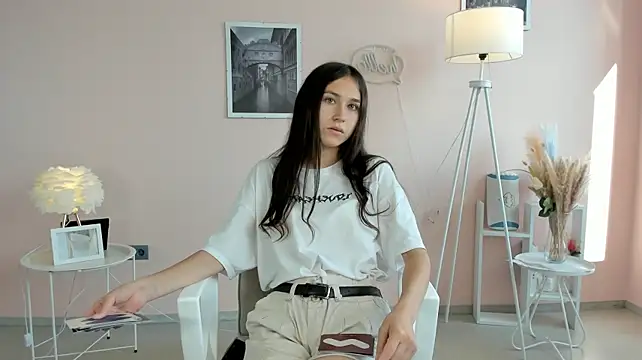 LauranKreisman stripchat live cam model