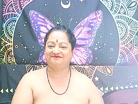 matureindian stripchat live cam model