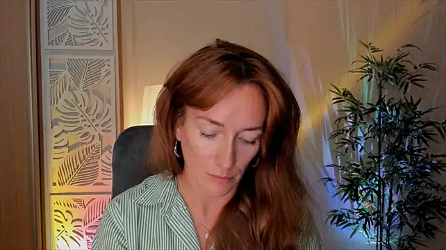 RebeccaMartinez stripchat live cam model