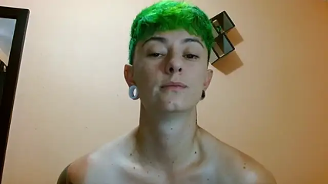 tomboyblue stripchat live cam model