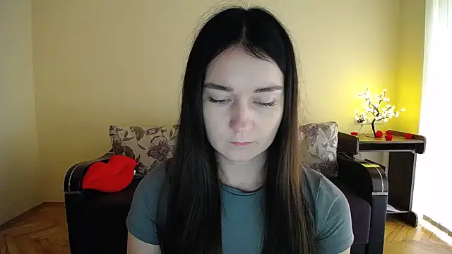 Pretty_shy stripchat live cam model