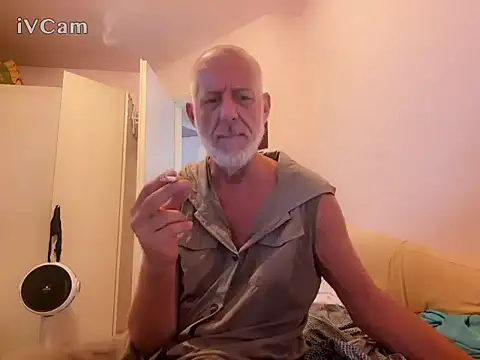PierPesaroX stripchat live cam model