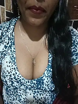 Parul-009 stripchat live cam model