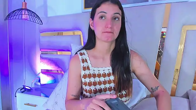 Emy-Ferrer stripchat live cam model