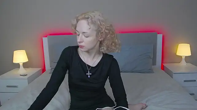 MiaVelmont stripchat live cam model