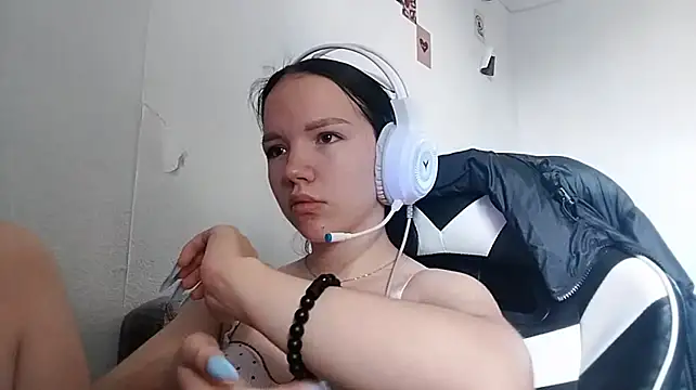 TommyeRodeen stripchat live cam model