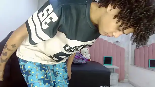 MatewHottxxx stripchat live cam model