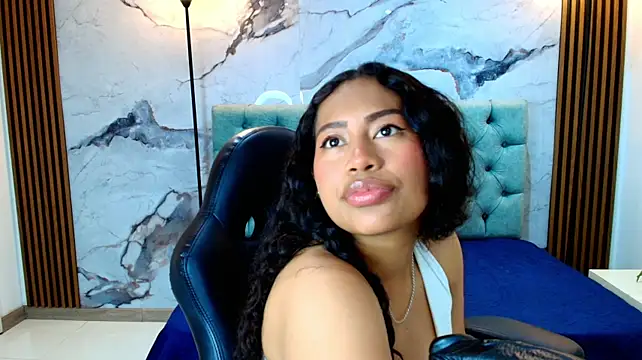 SaraVasquez_ stripchat live cam model