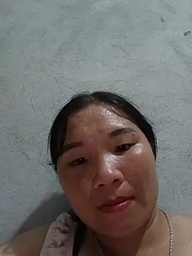-Pudi- stripchat live cam model
