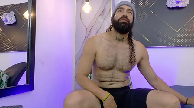 theronnyone stripchat live cam model