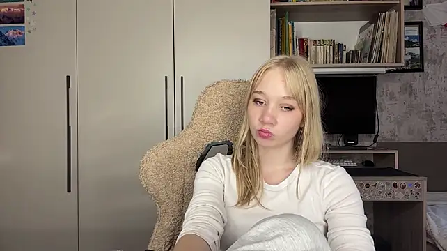 MargareteBerdar stripchat live cam model