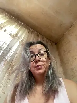 LianaBlue stripchat live cam model