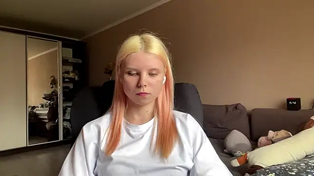 EdwinaDespres stripchat live cam model
