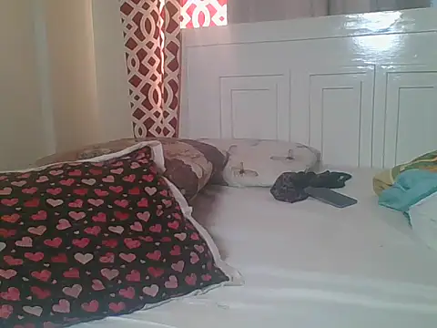 petitedream stripchat live cam model