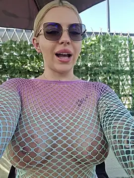 IveySin stripchat live cam model