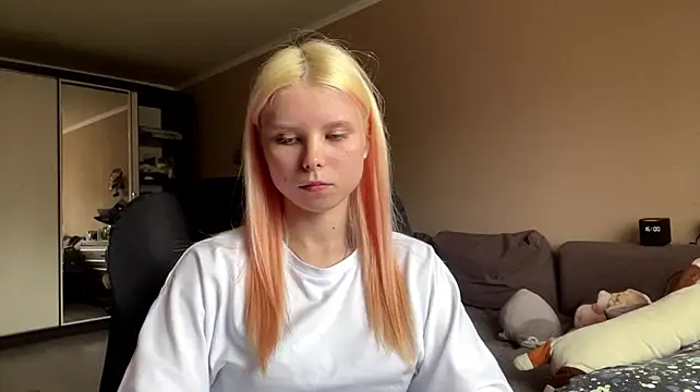 EdwinaDespres stripchat live cam model