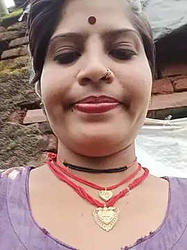 Mohni_bhabiji stripchat live cam model