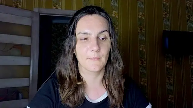 Miss-Understood stripchat live cam model