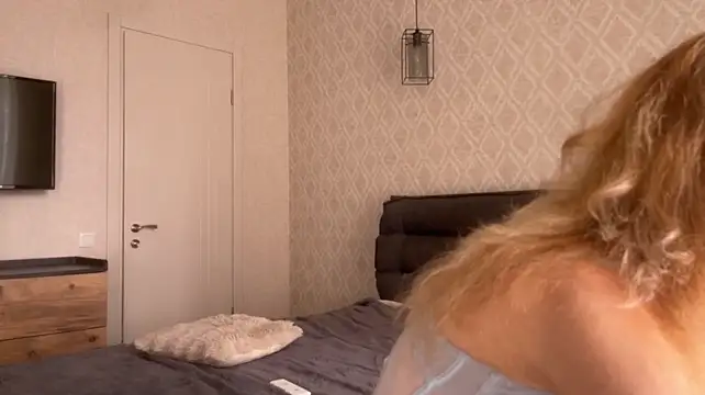 Play_Me_Softly stripchat live cam model