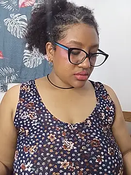 gigiblue89 stripchat live cam model