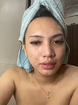 saurisexii stripchat live cam model