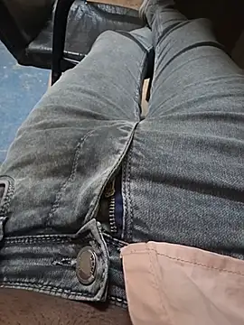 jp8094 stripchat live cam model