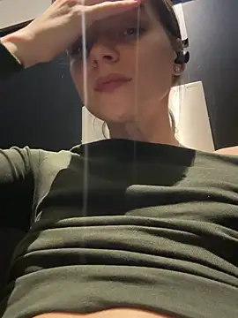 ValenciaShock stripchat live cam model