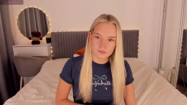 CassieRayss stripchat live cam model