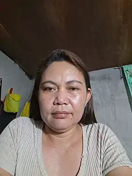 hotpinay_45 stripchat live cam model