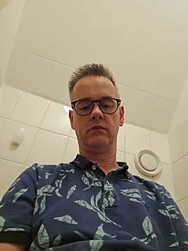 Hectorthyssen1 stripchat live cam model
