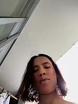 samiacooper25 stripchat live cam model