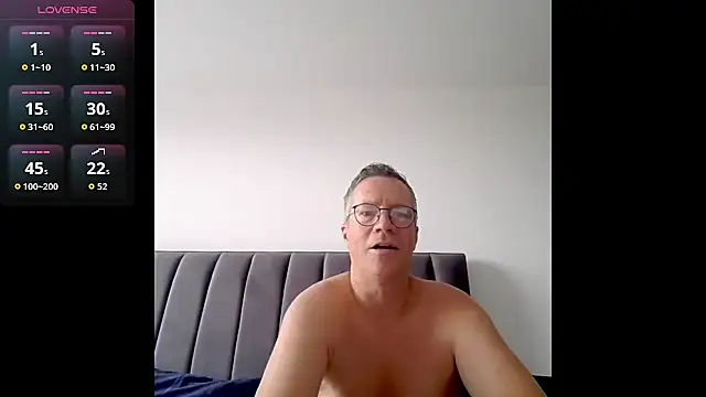 SinfulPulse69 stripchat live cam model