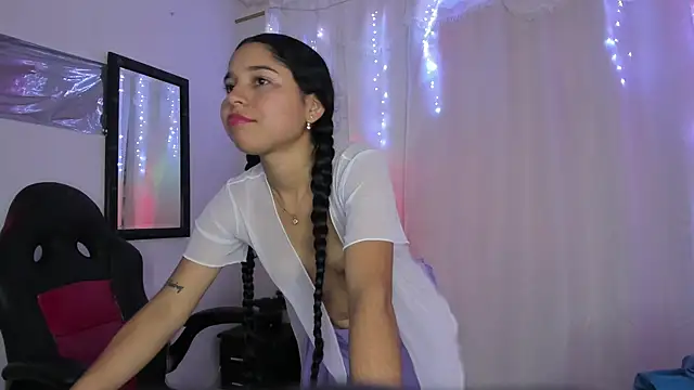 Milly-Way stripchat live cam model