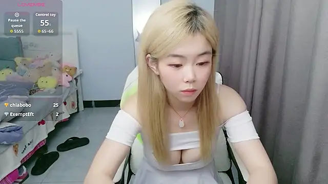 Sweetseng-seng stripchat live cam model