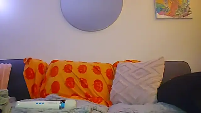 Gigisbooty stripchat live cam model