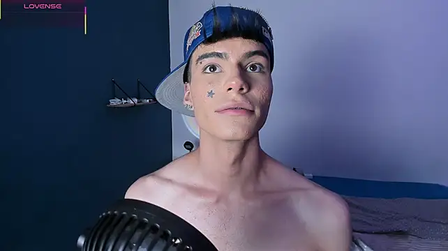 Dulcey- stripchat live cam model