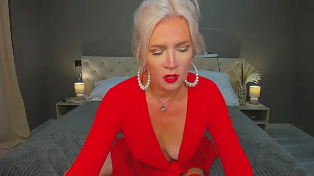 Karlen-Griessis stripchat live cam model