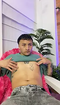 SirDamian stripchat live cam model